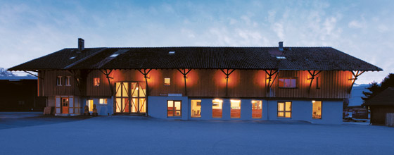 Roeckle Gebäude bei Nacht